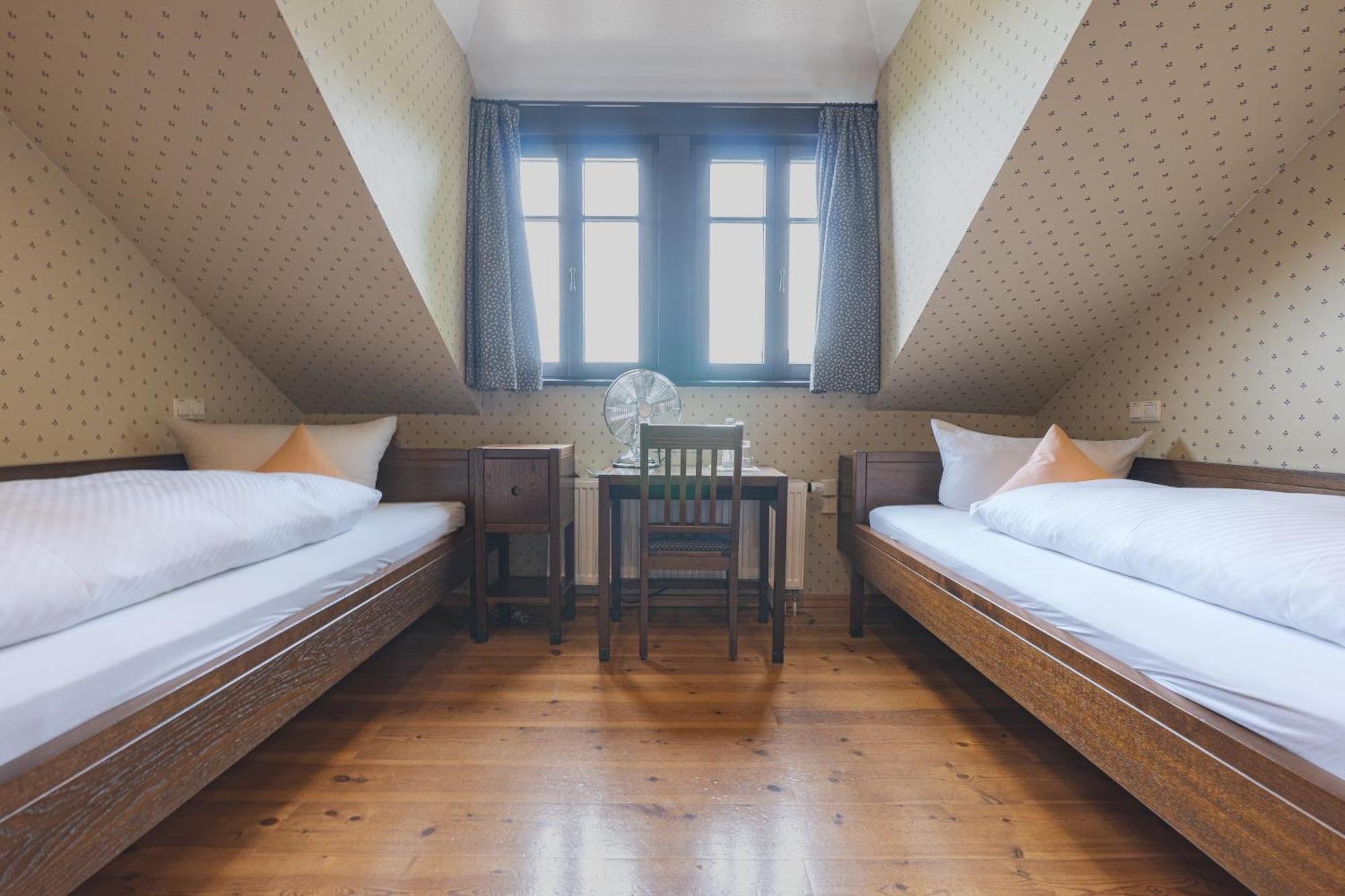 Burg Windeck ***S Hotel บึล ห้อง รูปภาพ