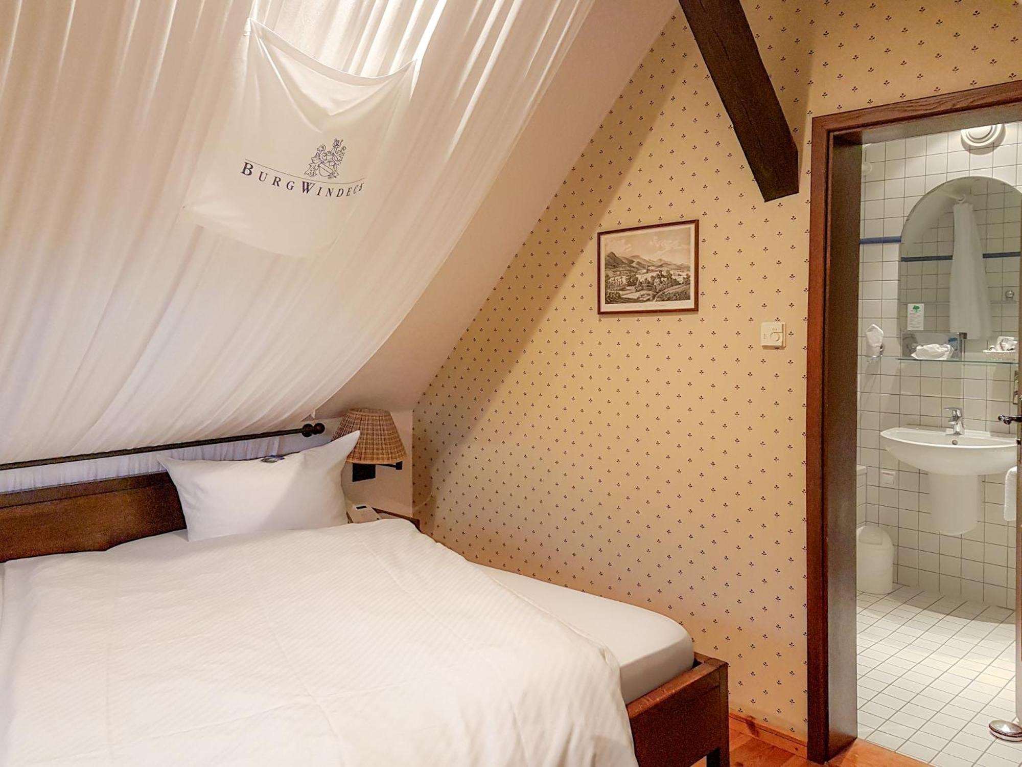 Burg Windeck ***S Hotel บึล ห้อง รูปภาพ