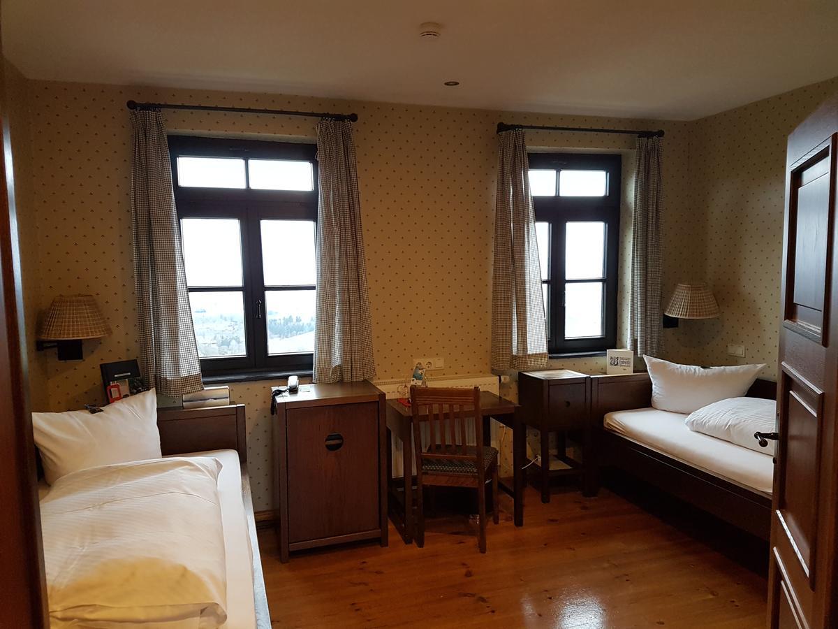 Burg Windeck ***S Hotel บึล ภายนอก รูปภาพ